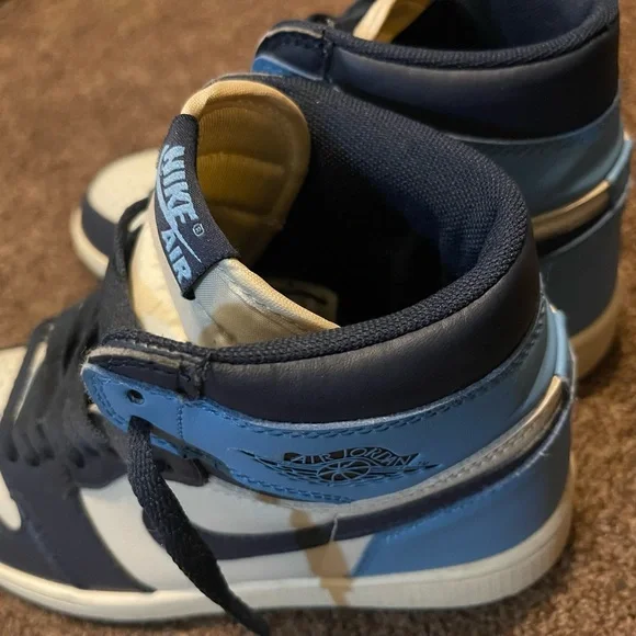 Nike Jordan 1 Retro High Obsidian - Picture 6 of 8